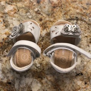 Genuine Kids from Oshkosh Girl - Infant Size 2